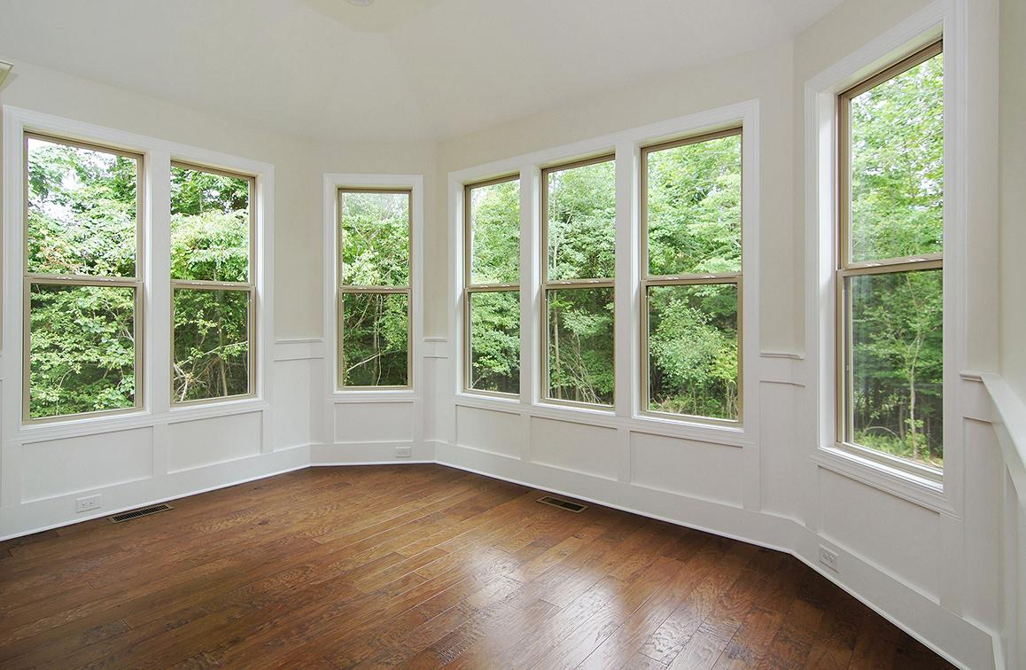 Trango 83 Series Double-Hung Window (Slimline)
